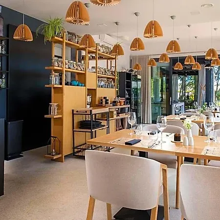 M2 Wellness & Hotel